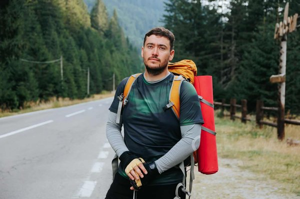 Comment participer à une expédition pour observer les gorilles des montagnes au Rwanda?